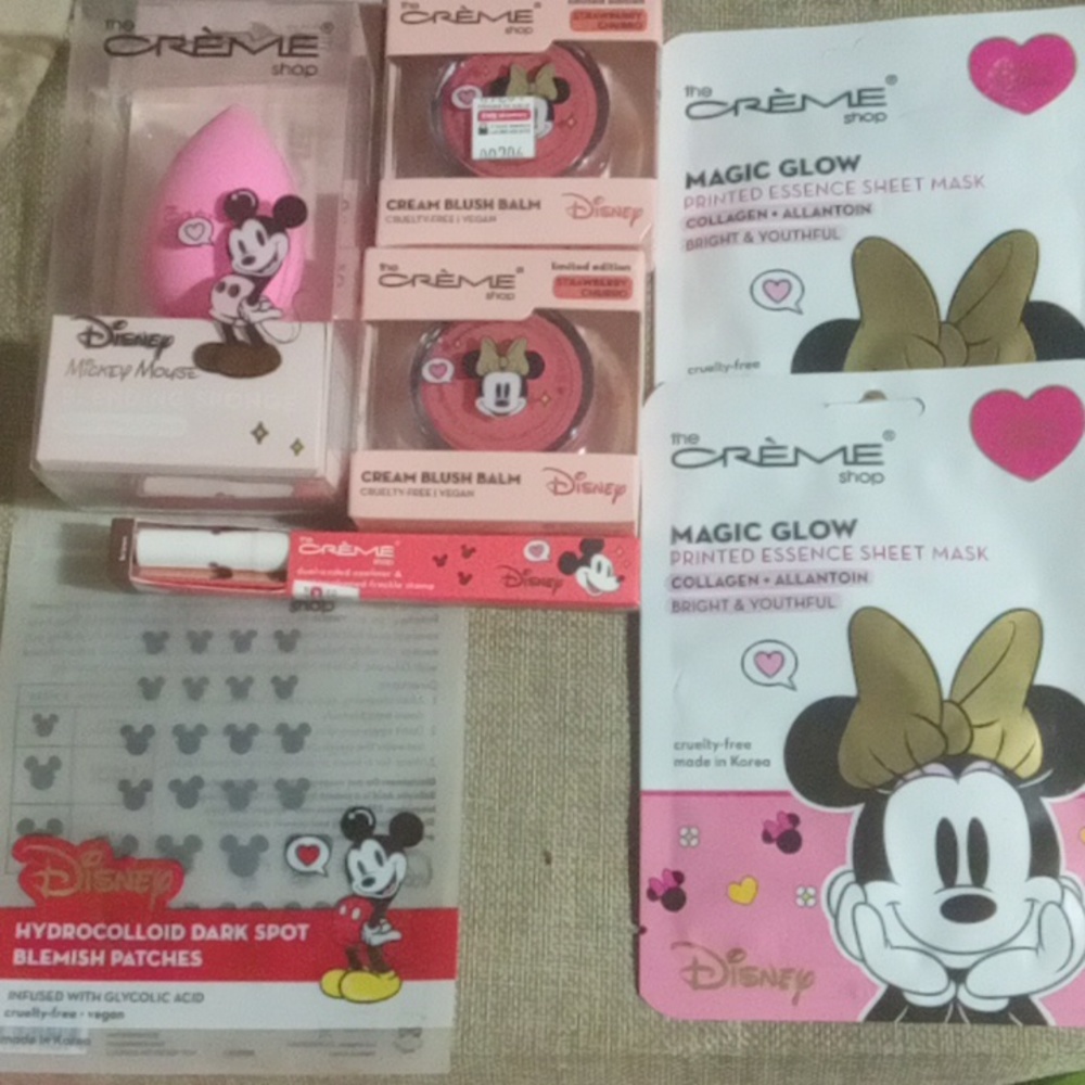 THE CRÈME SHOP (7) DISNEY MICKEY & MINNIE MOUSE SKINCARE & MAKEUP
